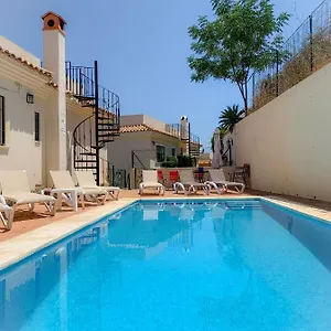 Villa Ample At Coast