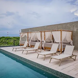 tuk-tulum.quintano-roohotels.com/