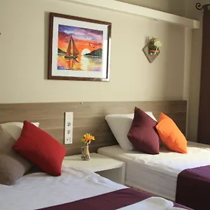 Otel Marina